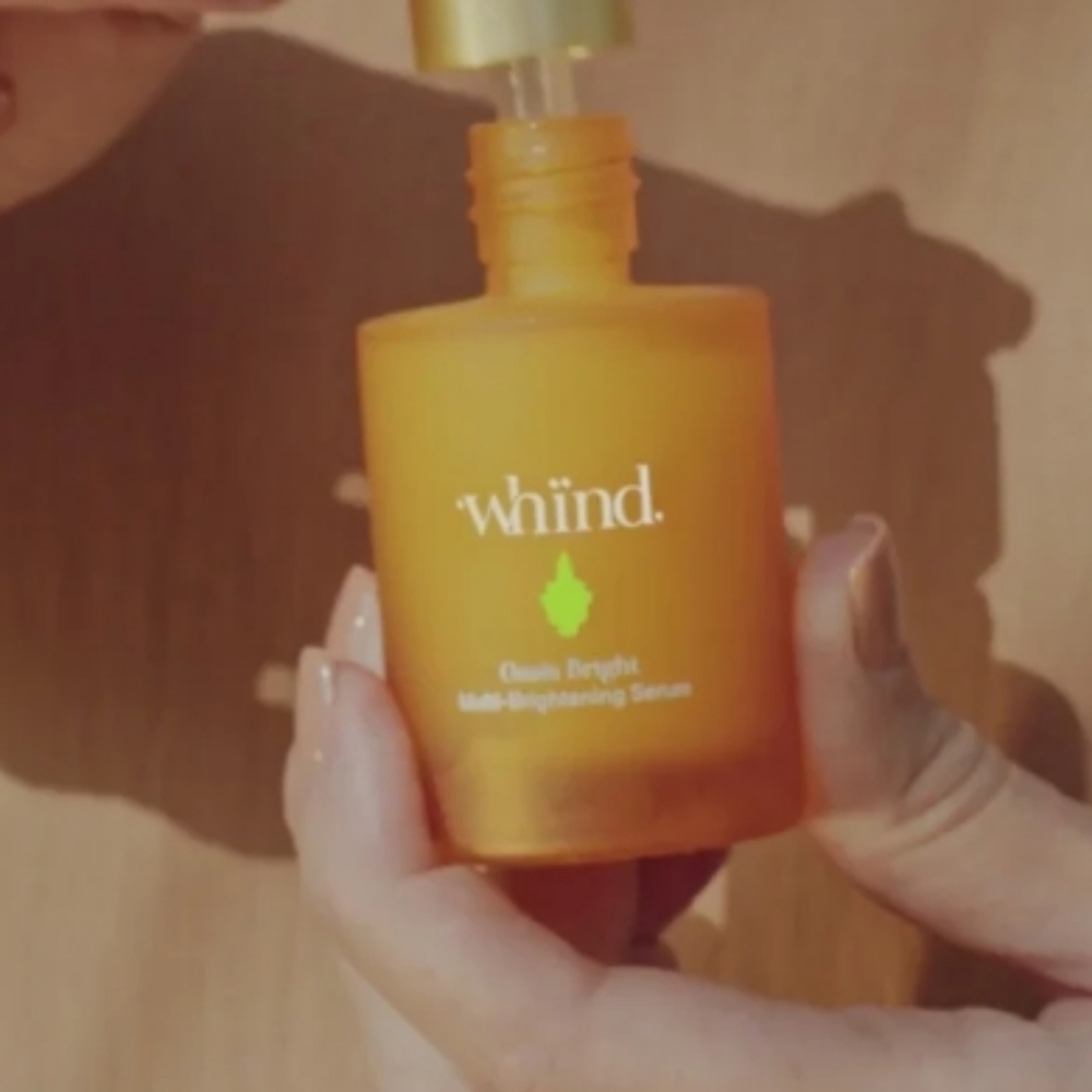Whind Oasis Bright Multi-Brightening Serum Vitamin C Full Size Dark Spots 1.1 OZ - Picture 3 of 4